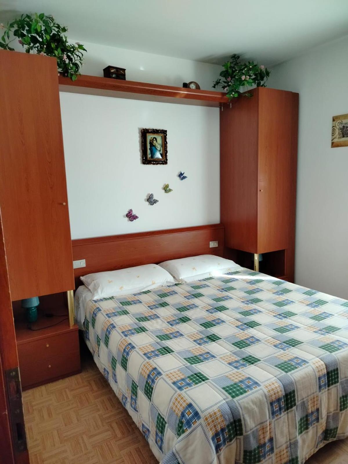 Al Apartment *